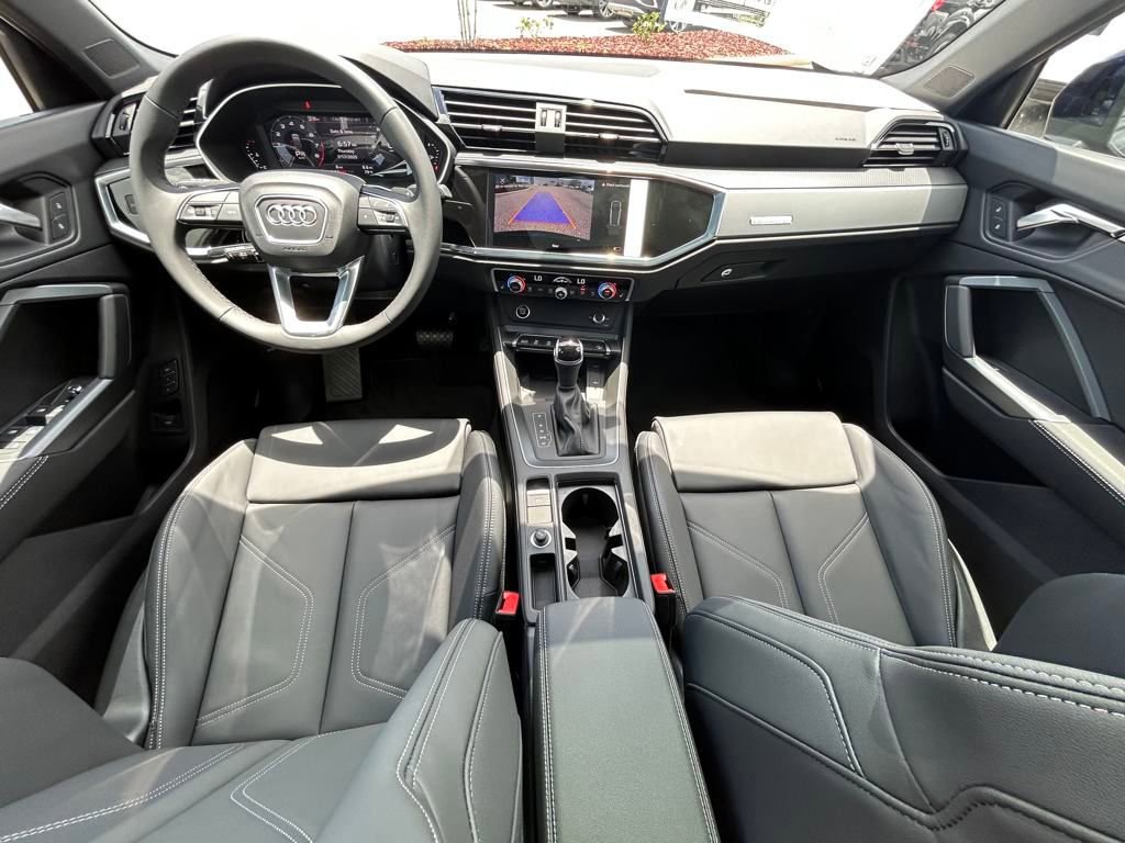 New 2025 Audi Q3 2.0T Premium image 47