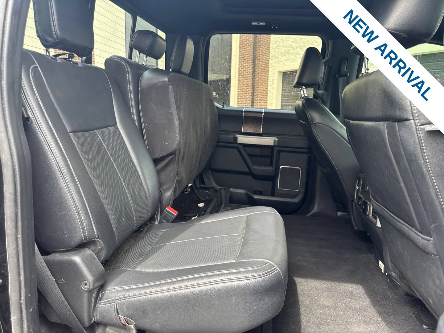 Used 2022 Ford F350 Lariat w/ Tremor Off-Road Package AWD/4WD image 13