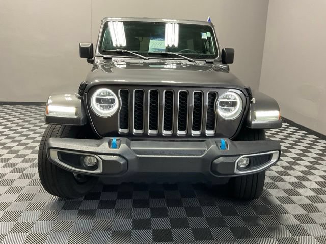 Used 2022 Jeep Wrangler Unlimited Sahara w/ Cold Weather Group AWD/4WD image 4
