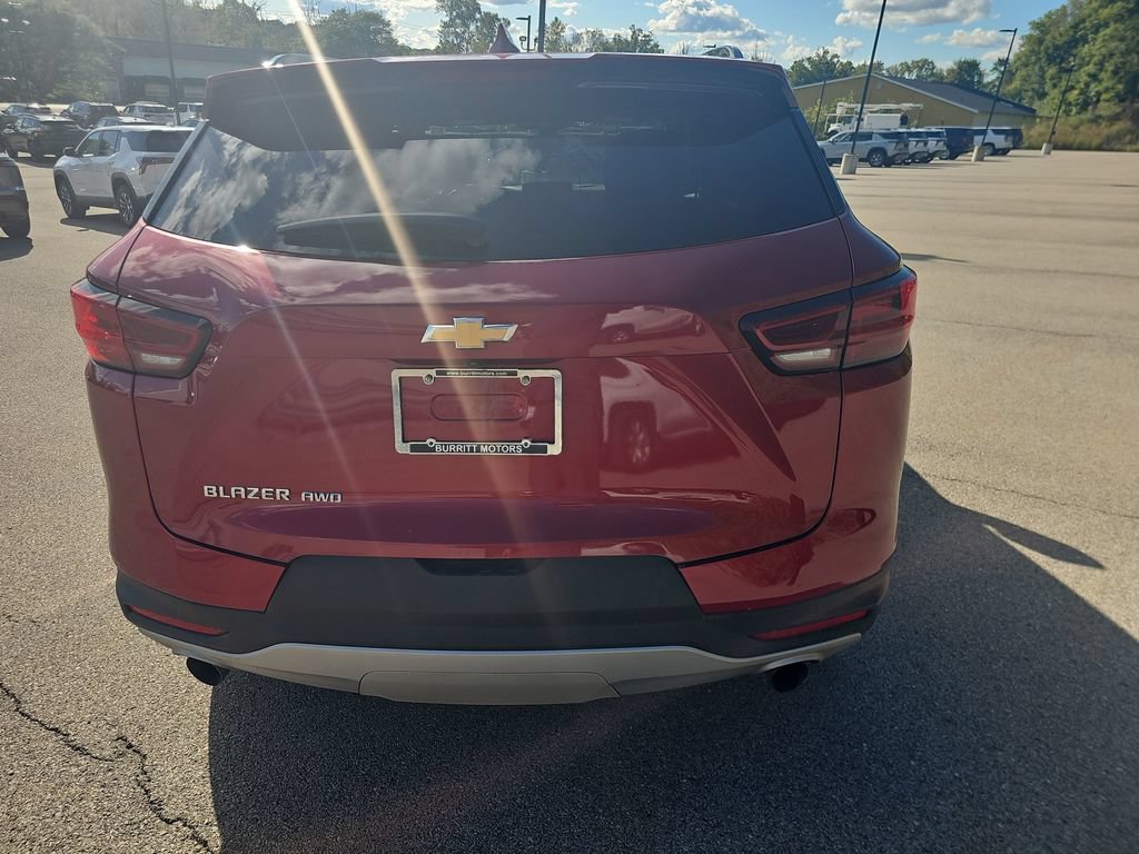 Used 2023 Chevrolet Blazer LT AWD/4WD image 7