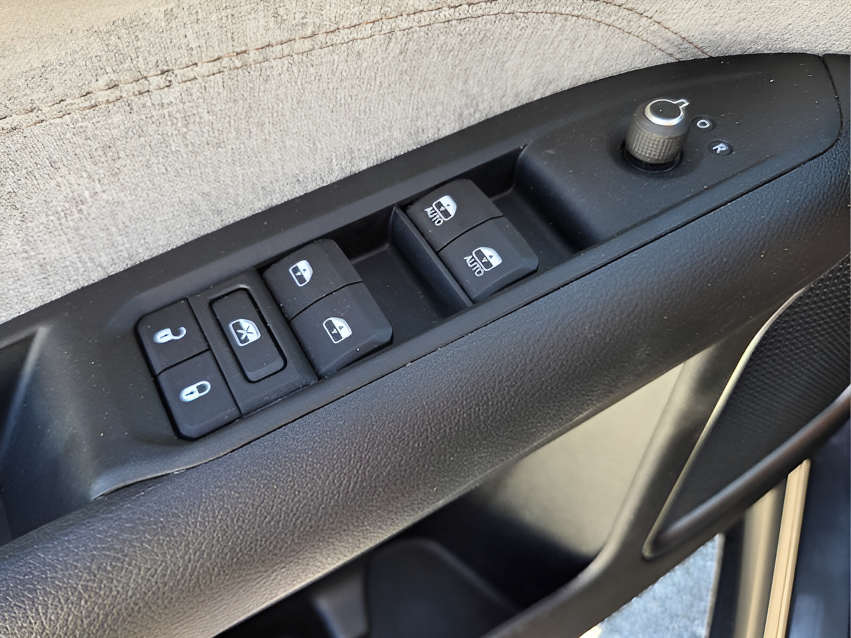 Certified 2022 Jeep Compass Latitude AWD/4WD image 26