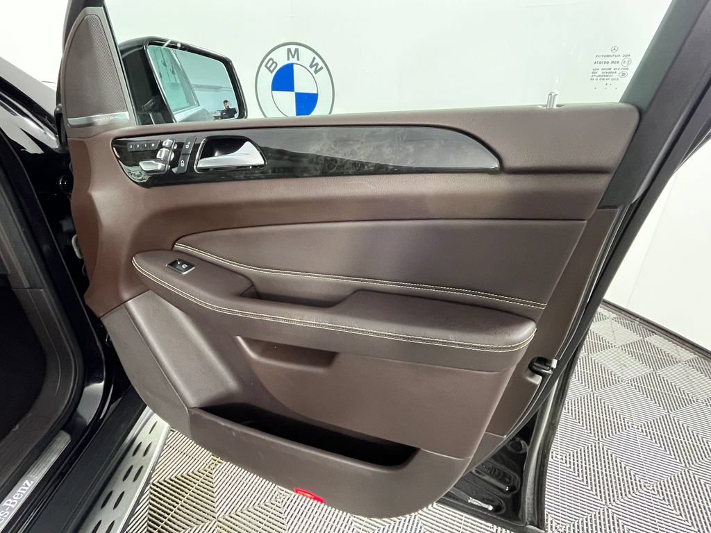 Used 2018 Mercedes-Benz GLS 450 4MATIC image 26