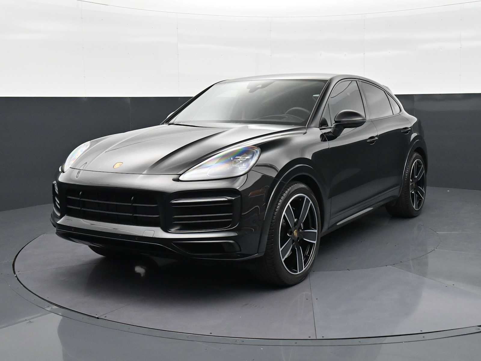 Certified 2023 Porsche Cayenne GTS AWD/4WD image 1