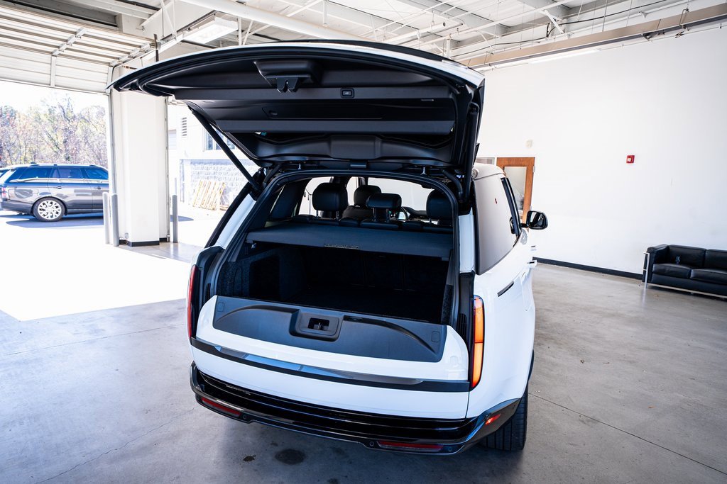 Used 2023 Land Rover Range Rover SE image 61