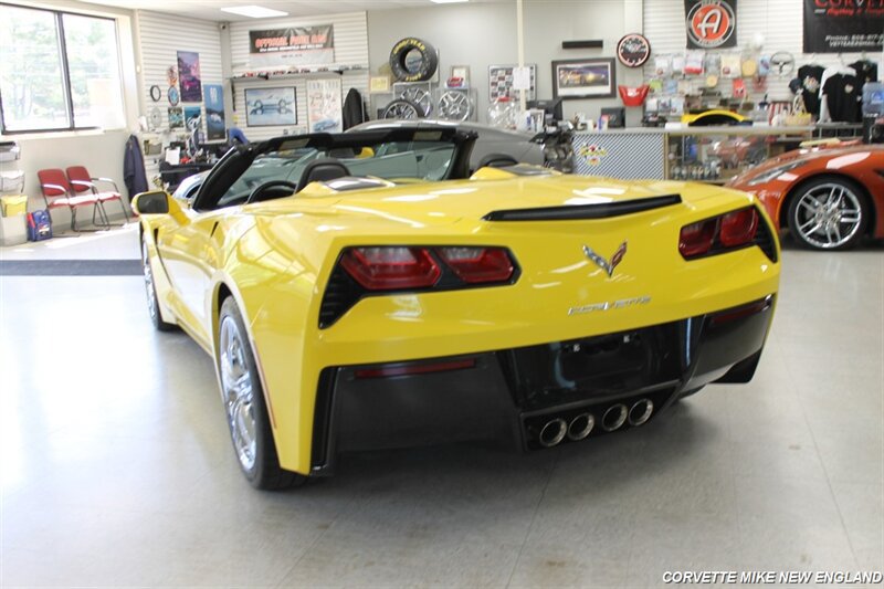 Used 2016 Chevrolet Corvette Stingray Convertible w/ 2LT Preferred Equipment Group RWD image 5