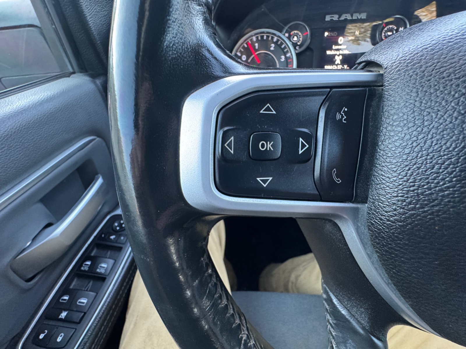Used 2023 RAM 3500 Big Horn w/ Level 1 Equipment Group AWD/4WD image 28