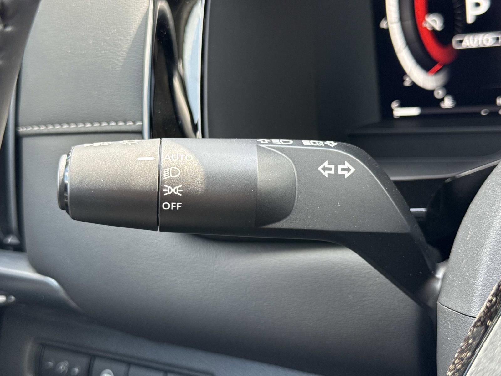 New 2026 Nissan Pathfinder SL w/ SL Premium Package image 17