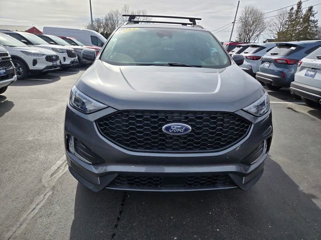 Used 2024 Ford Edge ST-Line w/ Class II Trailer Tow Package AWD/4WD image 2