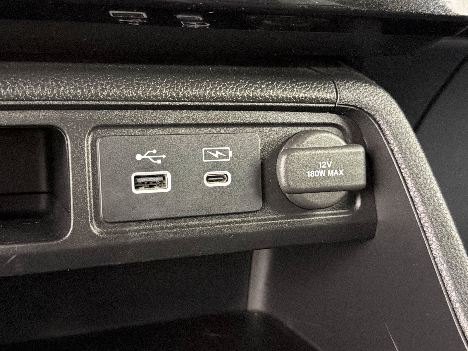 Used 2023 Honda Pilot TrailSport image 32