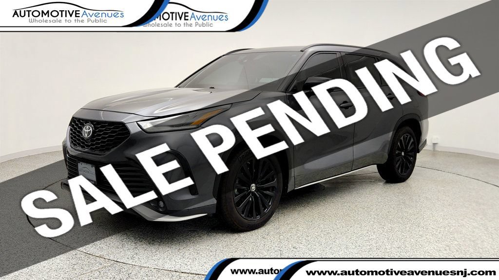 Used 2023 Toyota Highlander XSE