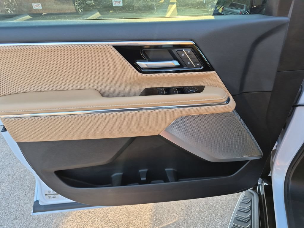 Used 2026 GMC Sierra EV Denali AWD/4WD image 18