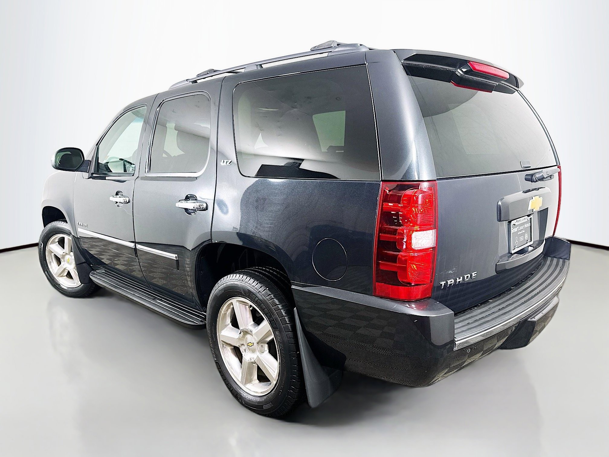 Used 2013 Chevrolet Tahoe LTZ image 5