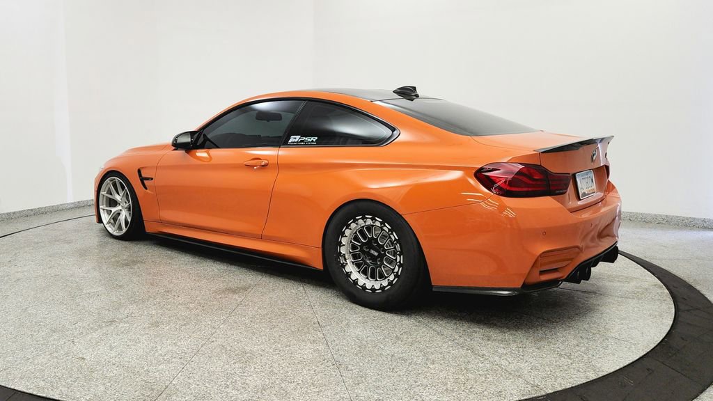 Used 2020 BMW M4 Coupe w/ Competition Package RWD image 3