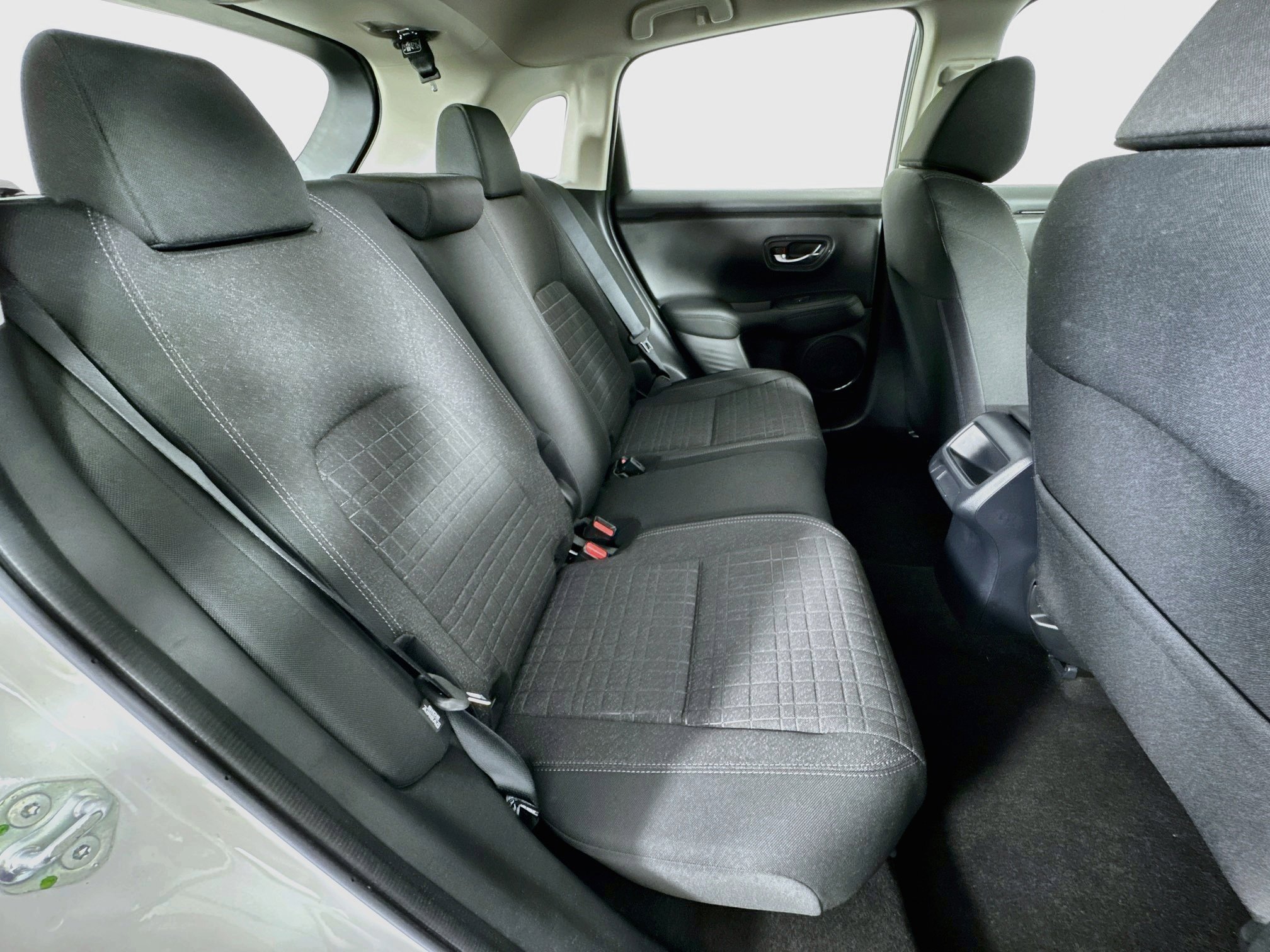 Certified 2023 Honda HR-V LX image 24