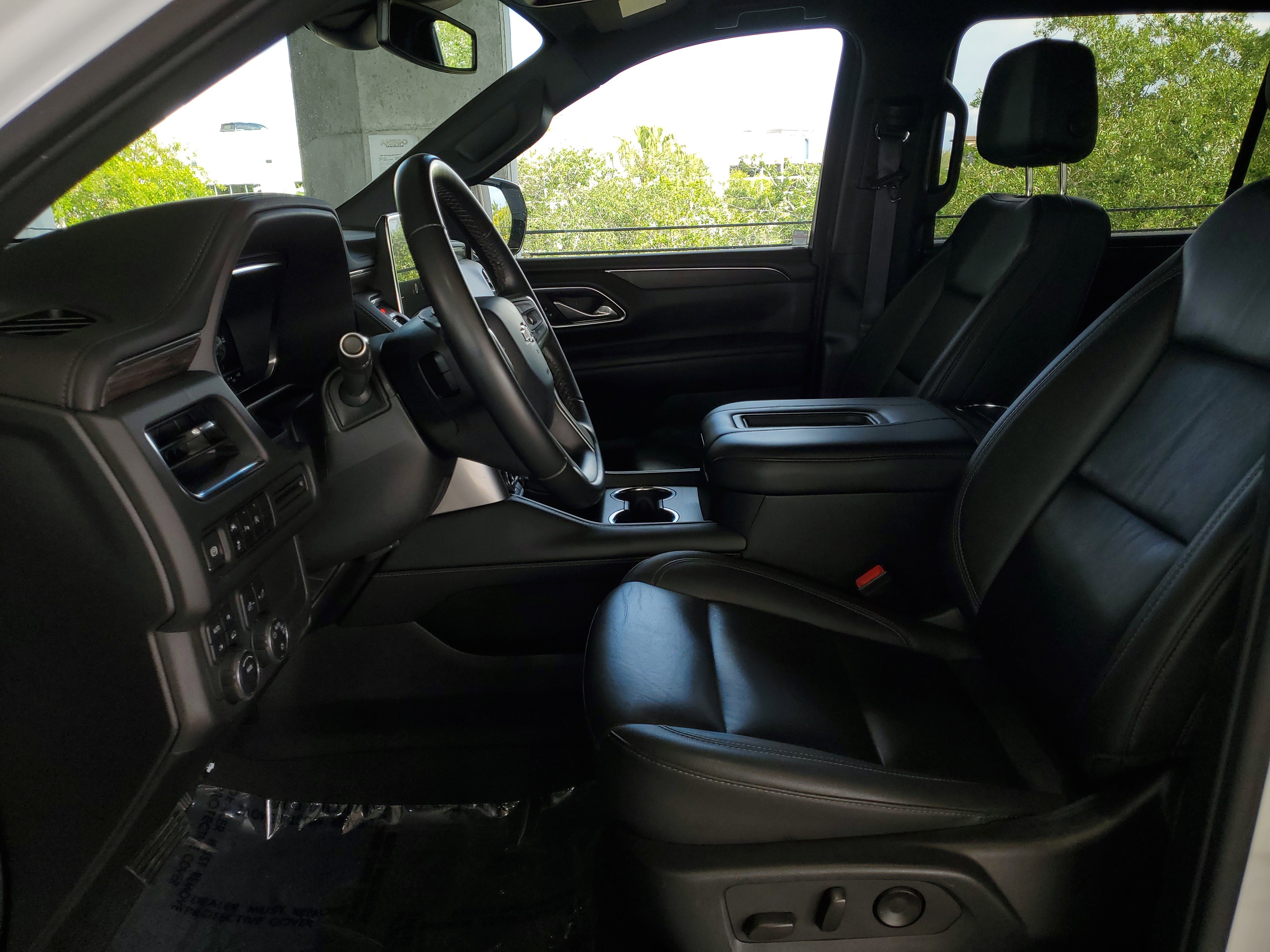 Used 2024 Chevrolet Suburban LT AWD/4WD image 18