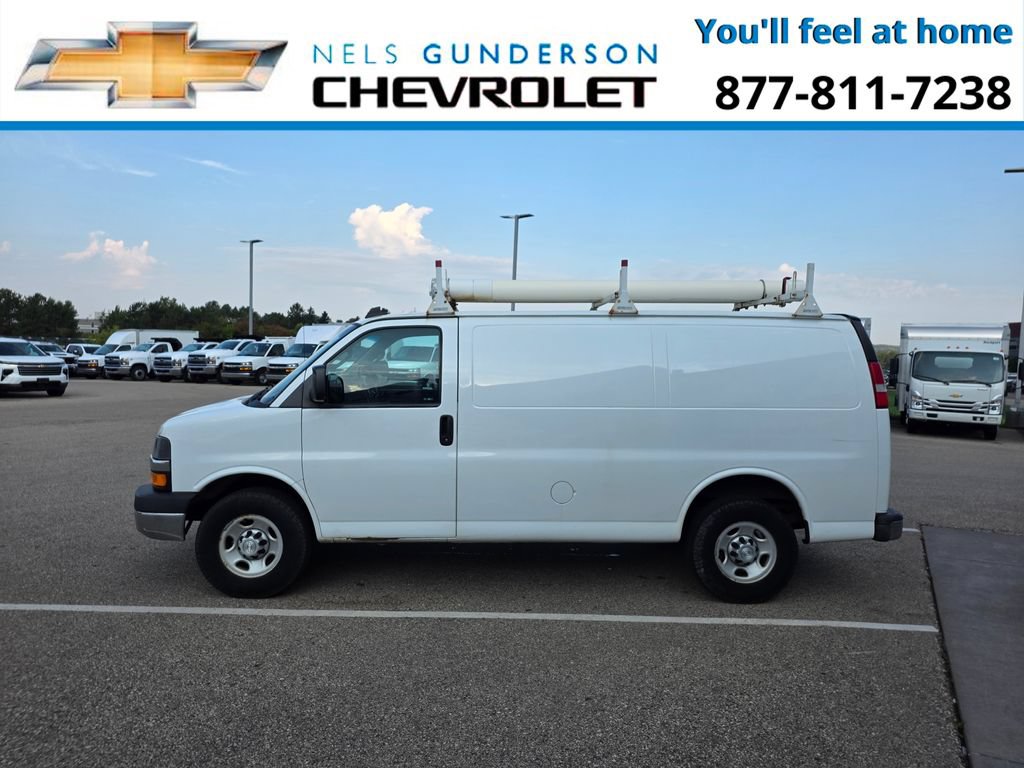 Used 2016 Chevrolet Express 3500 RWD image 3