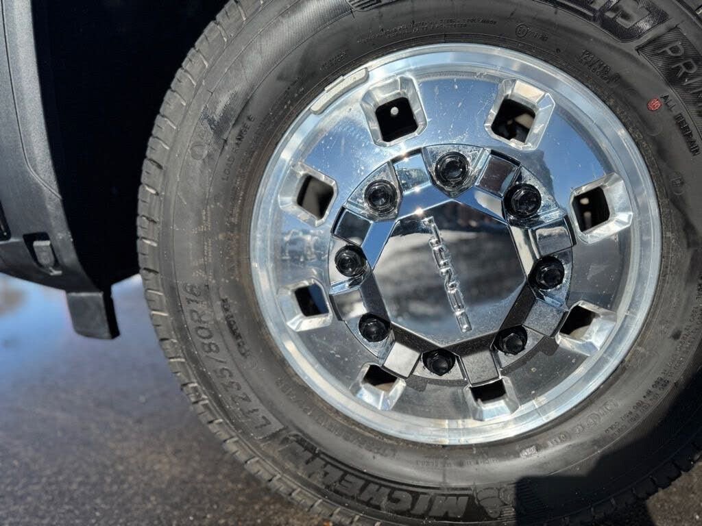 Used 2025 GMC Sierra 3500 Denali image 43
