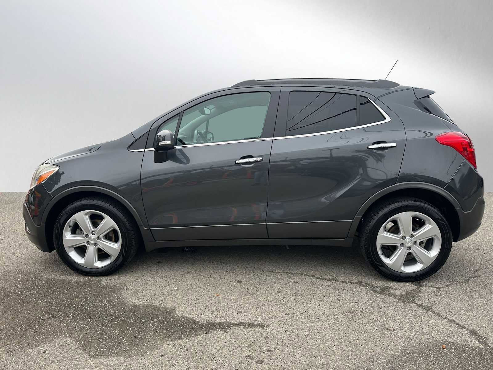 Used 2016 Buick Encore FWD image 6