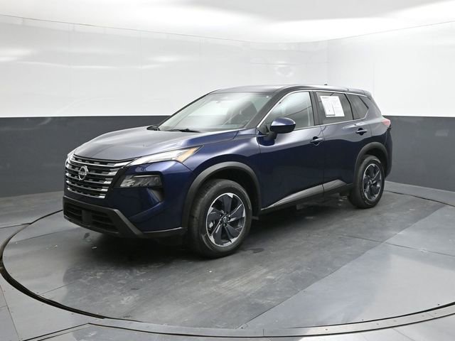 Certified 2025 Nissan Rogue SV image 30