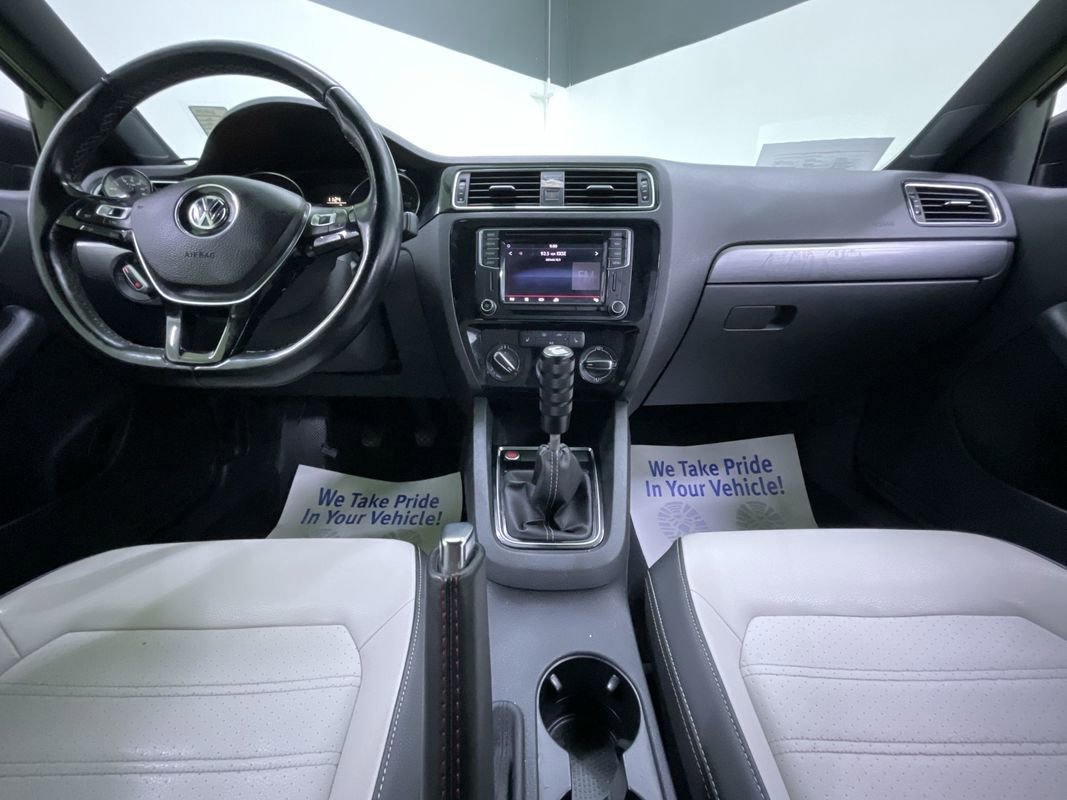 Used 2016 Volkswagen Jetta Sport image 18