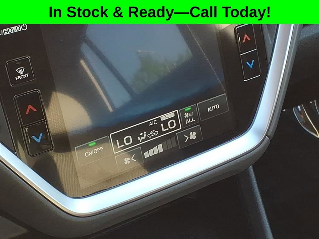 Used 2024 Subaru Crosstrek 2.0i Premium AWD/4WD image 12