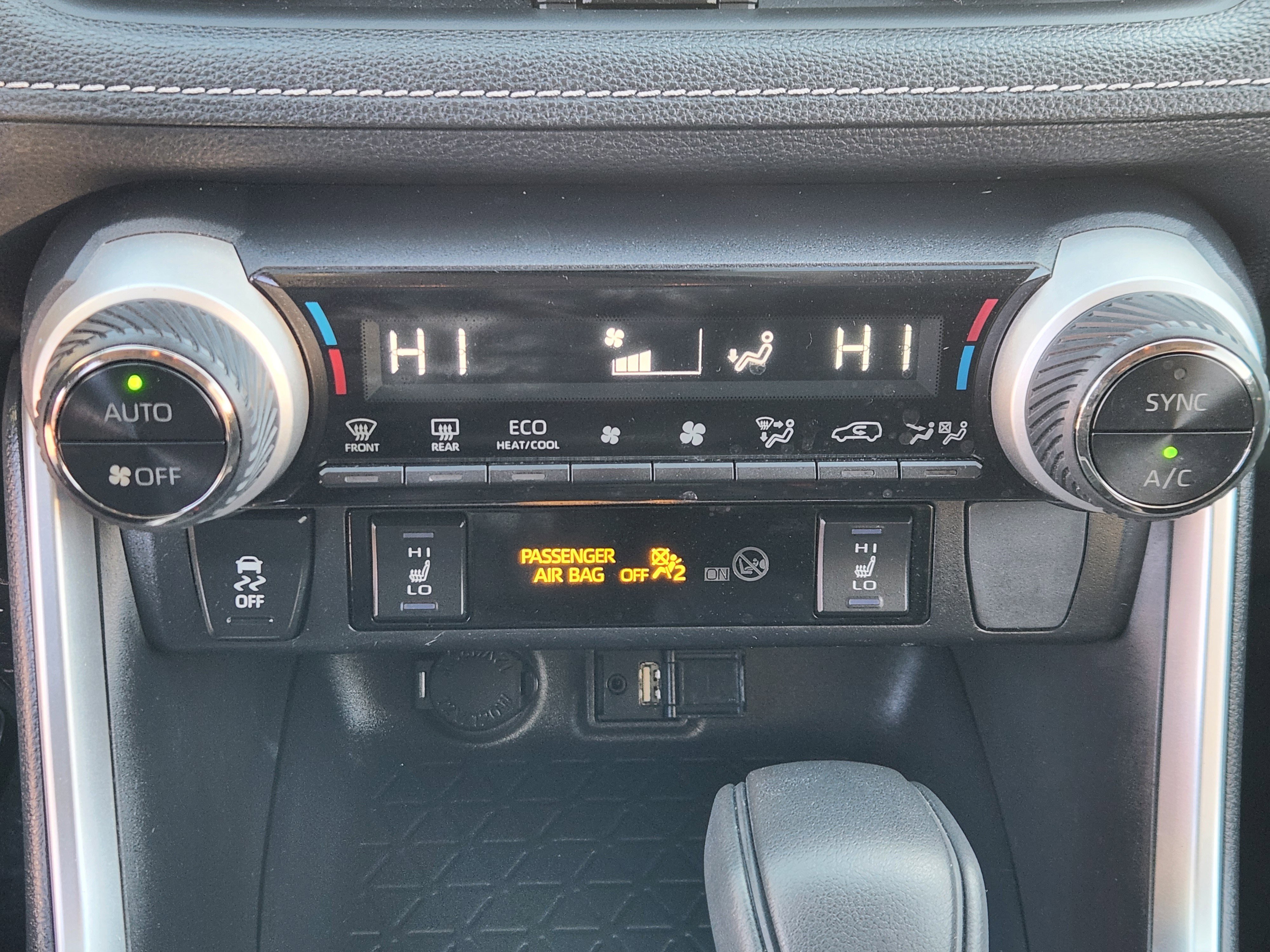 Used 2019 Toyota RAV4 XLE image 21