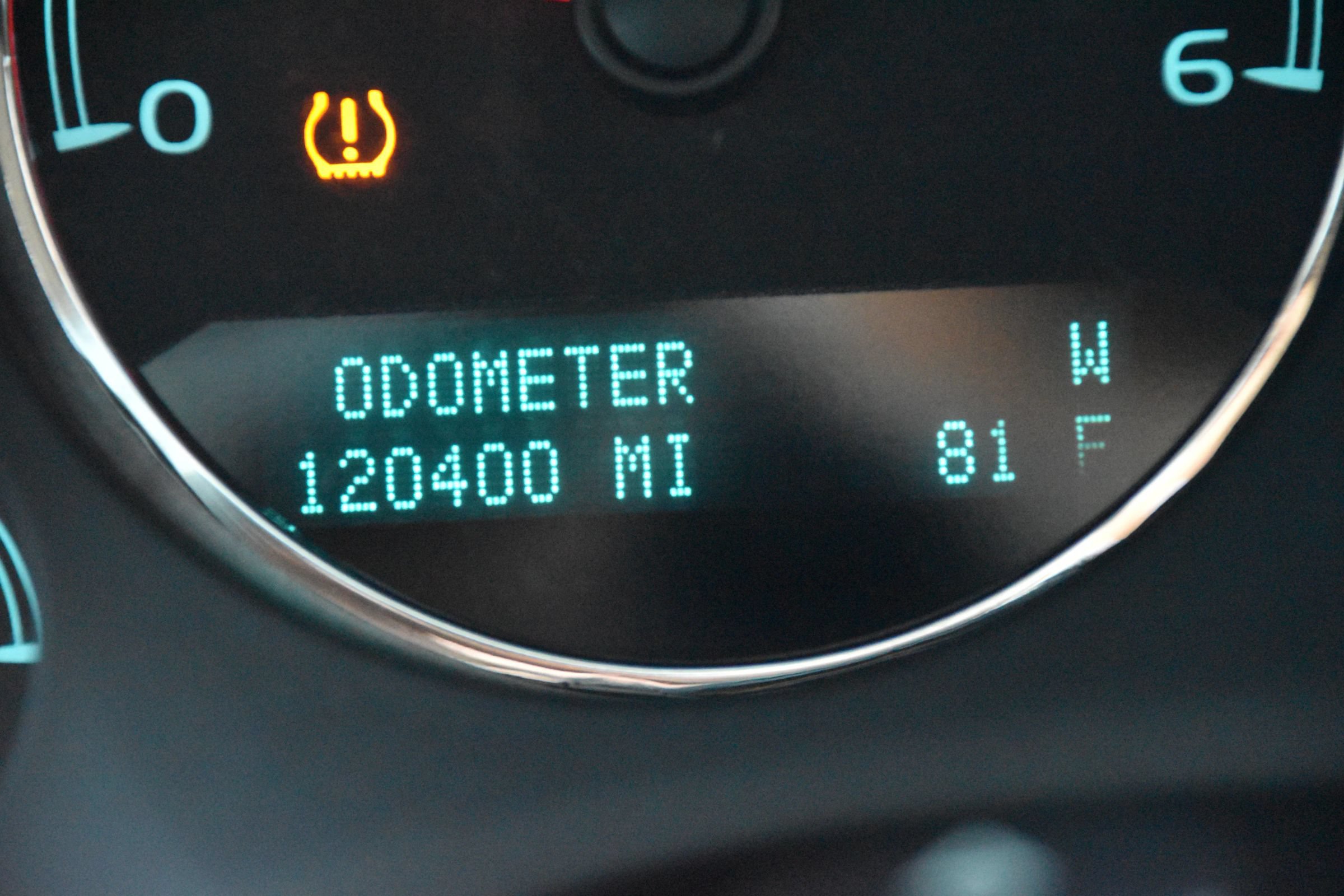 Used 2010 Chevrolet Tahoe LT w/ Luxury Package AWD/4WD image 41