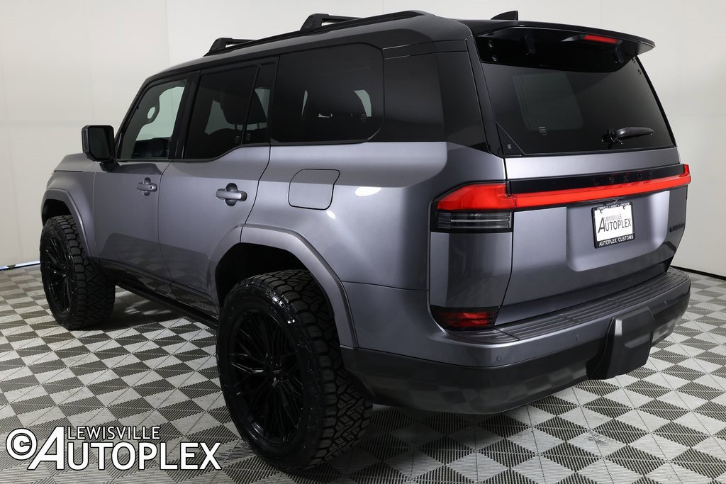 Used 2025 Lexus GX 550 image 7