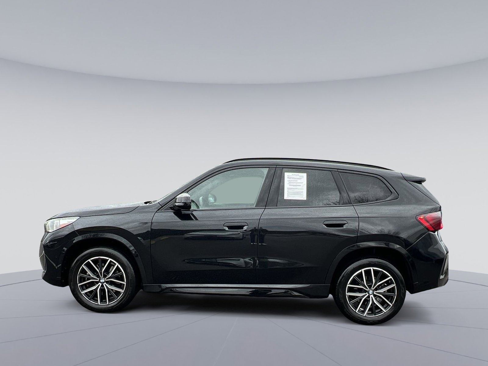 Used 2023 BMW X1 xDrive28i w/ M Sport Package image 6