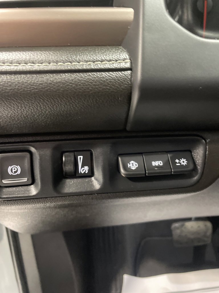 Used 2023 GMC Acadia Denali image 19