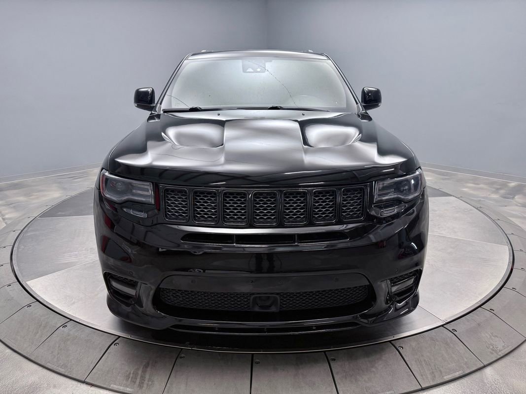 Used 2018 Jeep Grand Cherokee SRT image 2