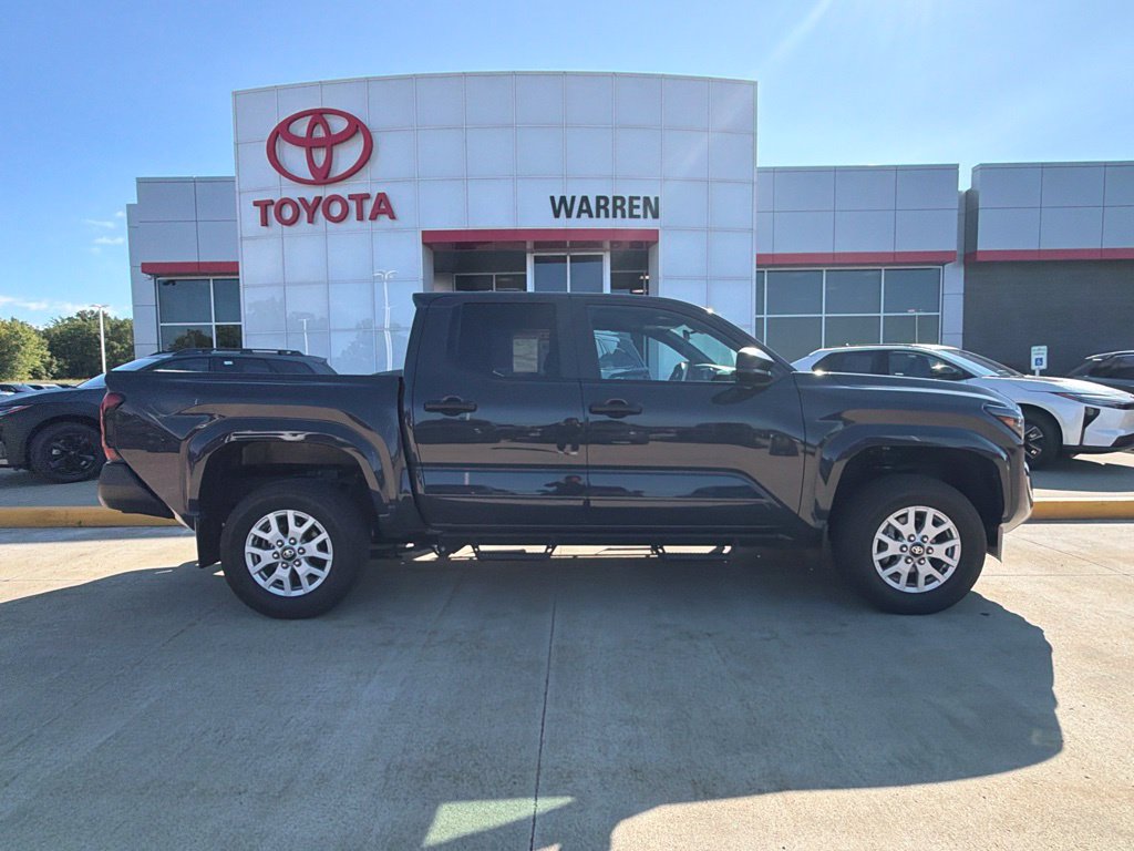 Used 2024 Toyota Tacoma SR AWD/4WD image 3