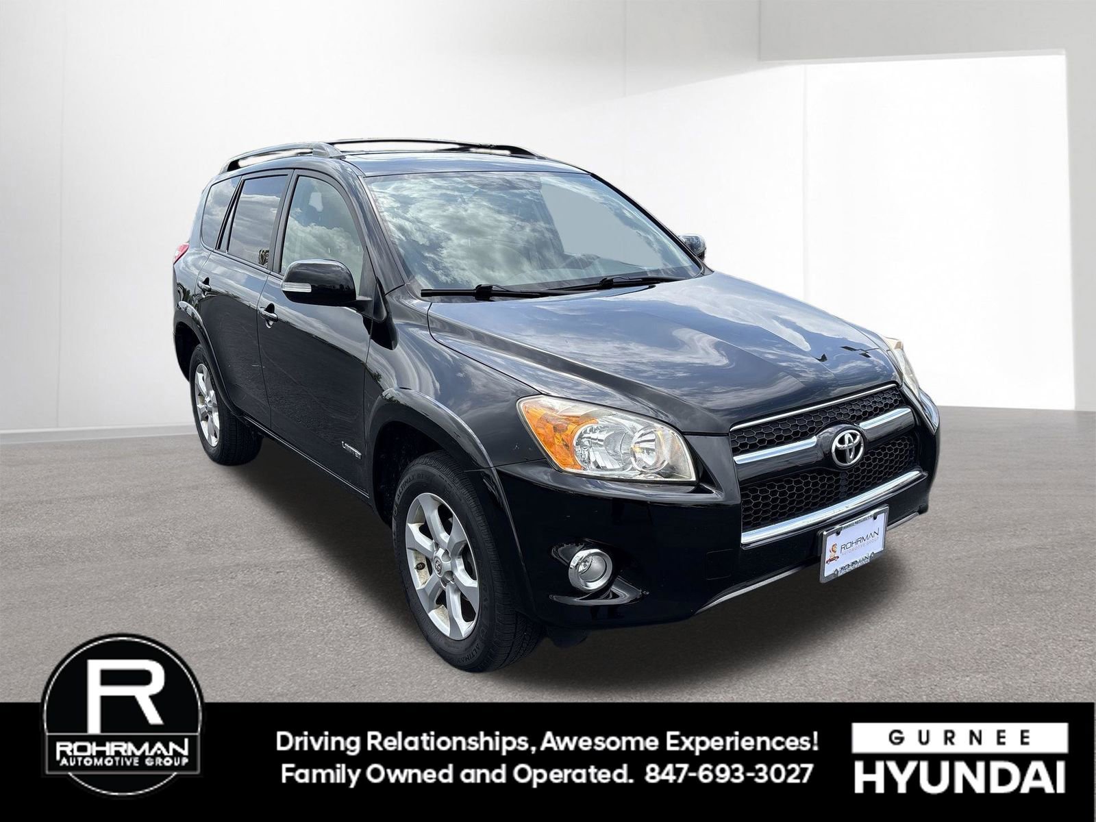 Used 2010 Toyota RAV4 Limited FWD image 2