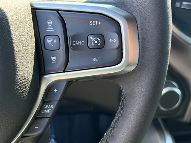 New 2026 RAM 1500 4x4 Crew Cab image 18