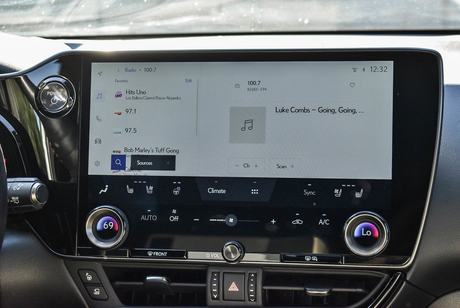 Used 2023 Lexus NX 450h+ 450h+ Luxury image 12