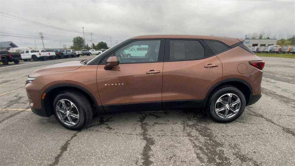 Certified 2023 Chevrolet Blazer LT image 3