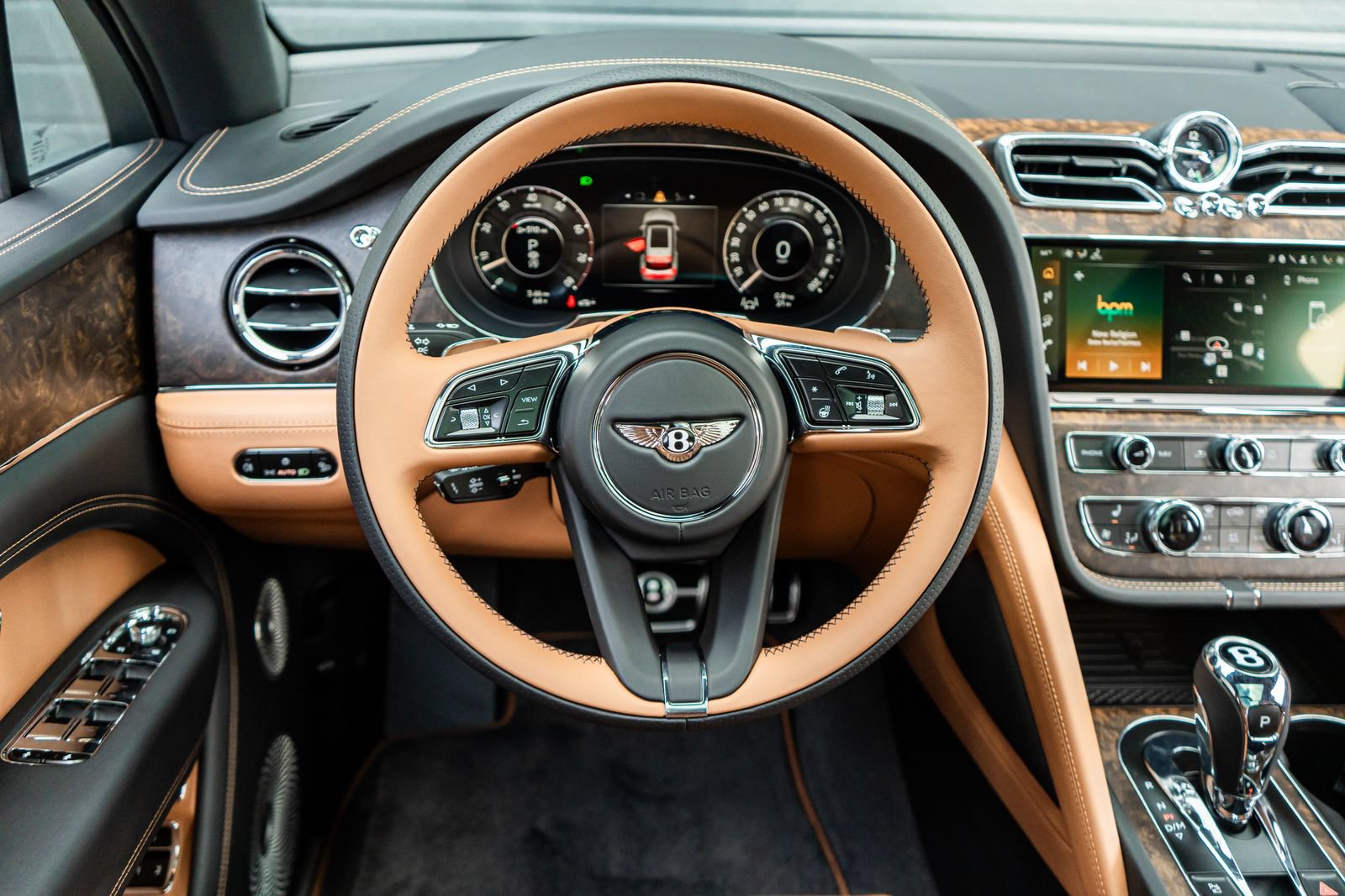 New 2026 Bentley Bentayga AWD/4WD image 30