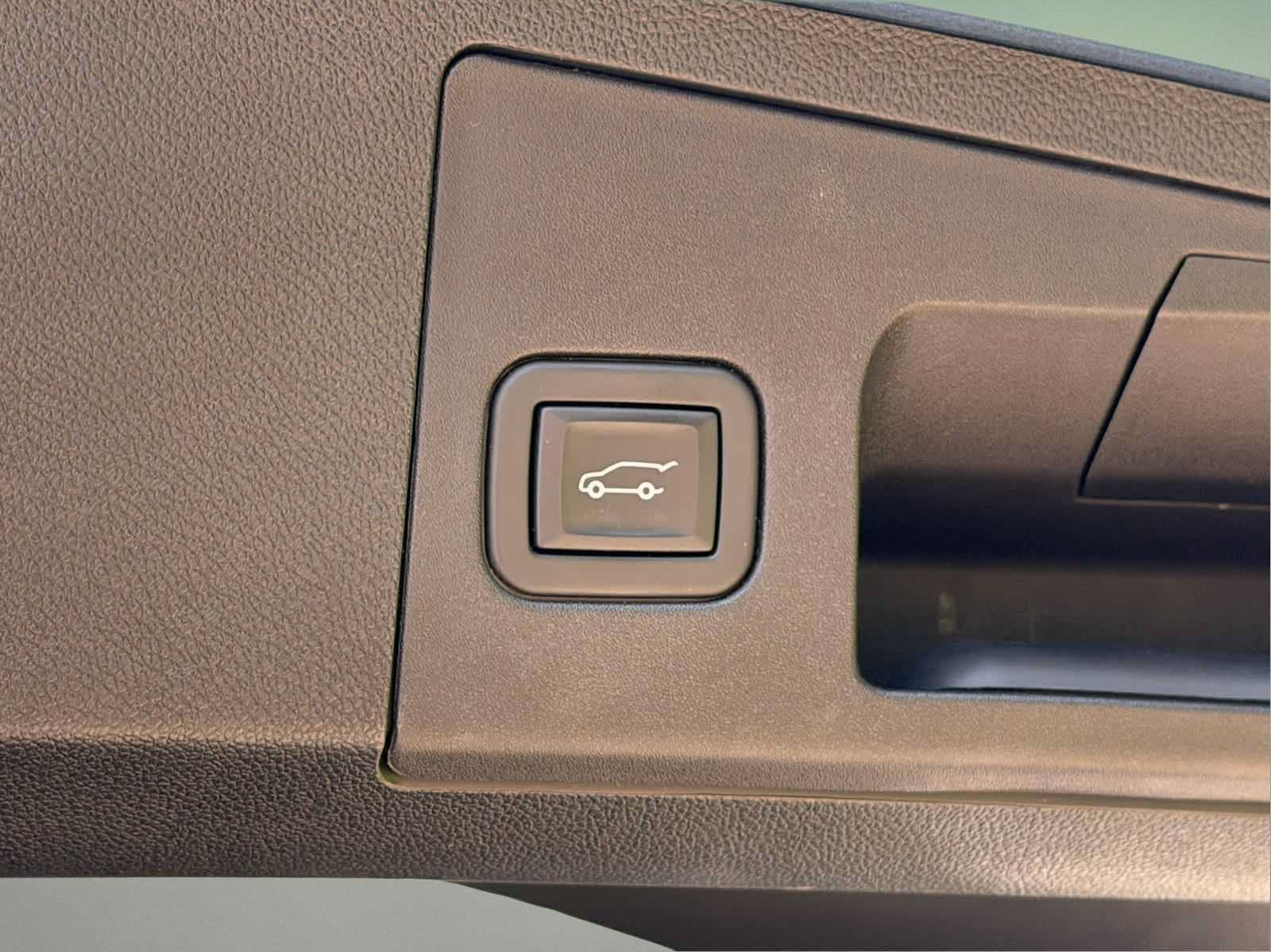 Used 2024 Cadillac XT4 Sport AWD/4WD image 26