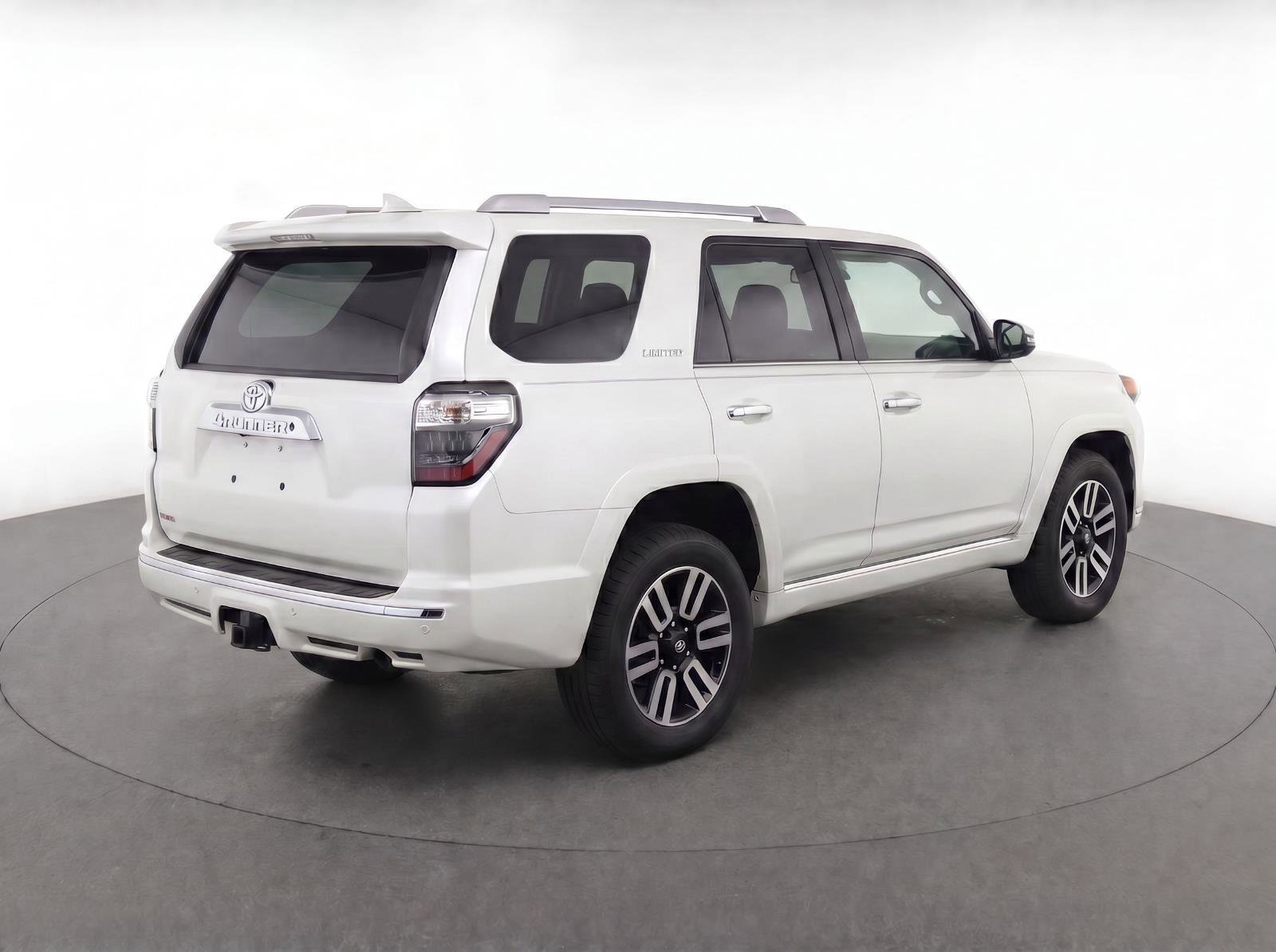 Used 2020 Toyota 4Runner Limited AWD/4WD image 4