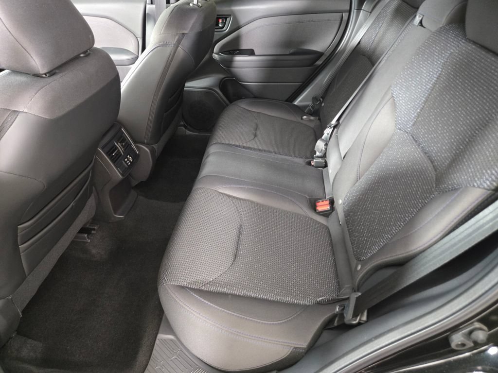 Certified 2026 Subaru Forester Premium AWD/4WD image 18