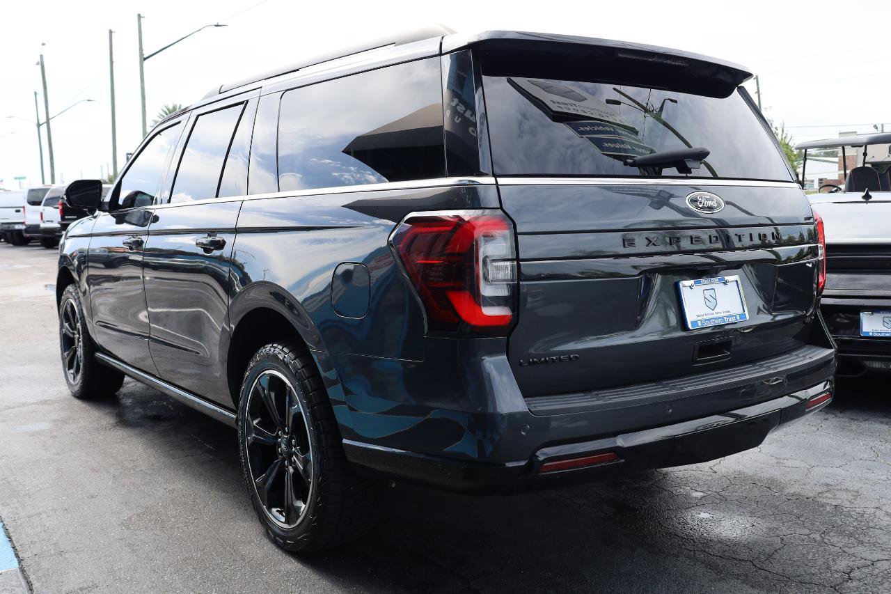 Used 2022 Ford Expedition Max Limited AWD/4WD image 4