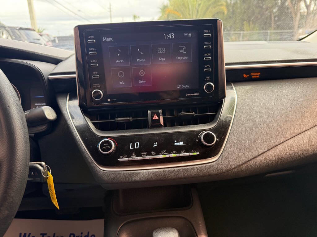 Used 2021 Toyota Corolla LE image 14