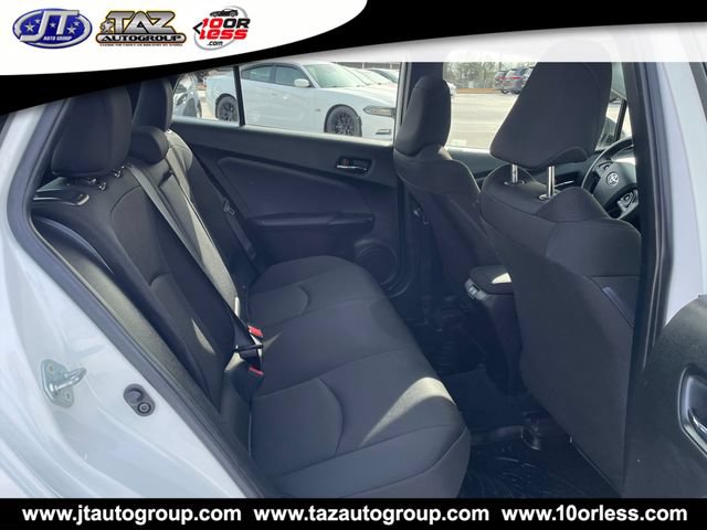 Used 2019 Toyota Prius L Eco FWD image 13