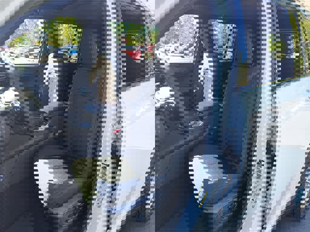 New 2025 Jeep Grand Cherokee Laredo X w/ Luxury Tech Group I image 11