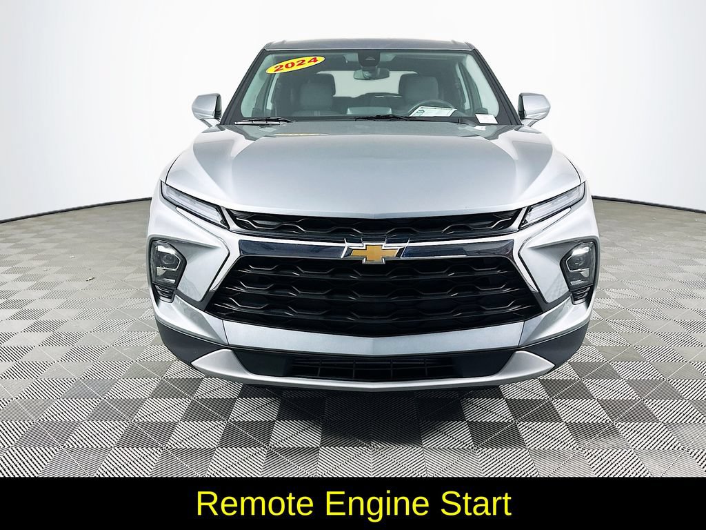 Used 2024 Chevrolet Blazer LT w/ Driver Confidence Package AWD/4WD image 4