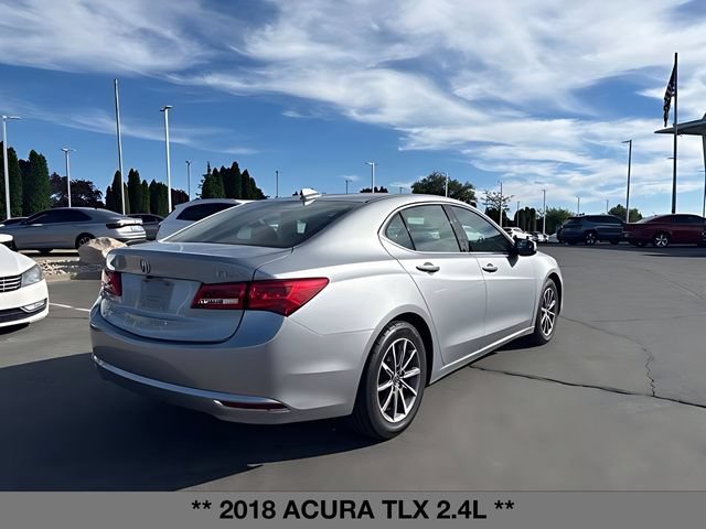 Used 2018 Acura TLX FWD image 4