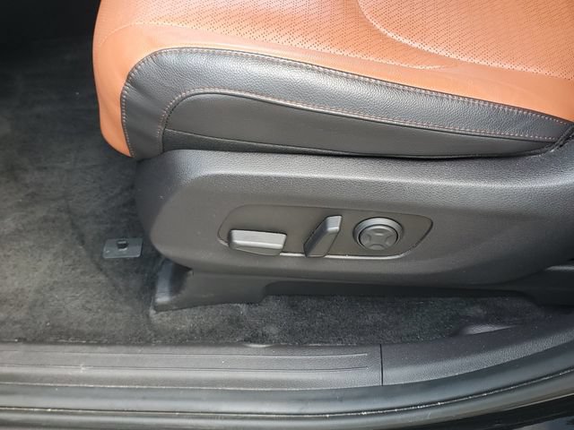 Certified 2025 Kia Carnival SX Prestige FWD image 20