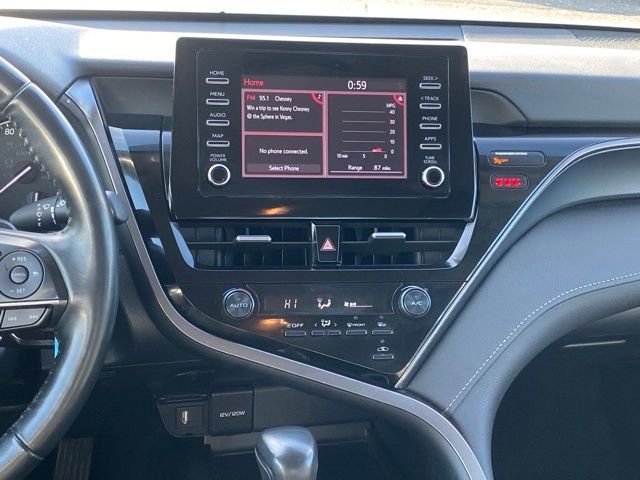 Used 2023 Toyota Camry SE image 8