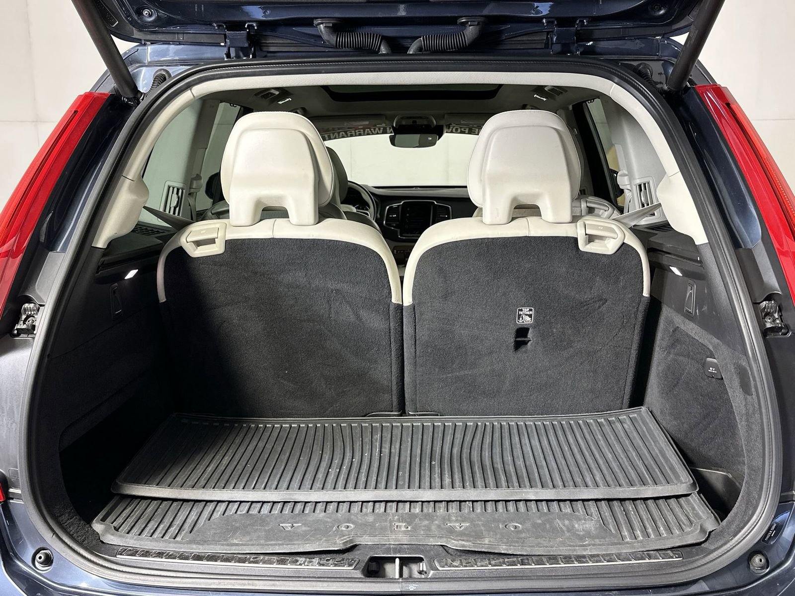 Used 2020 Volvo XC90 T6 Inscription w/ Protection Package Premier image 29