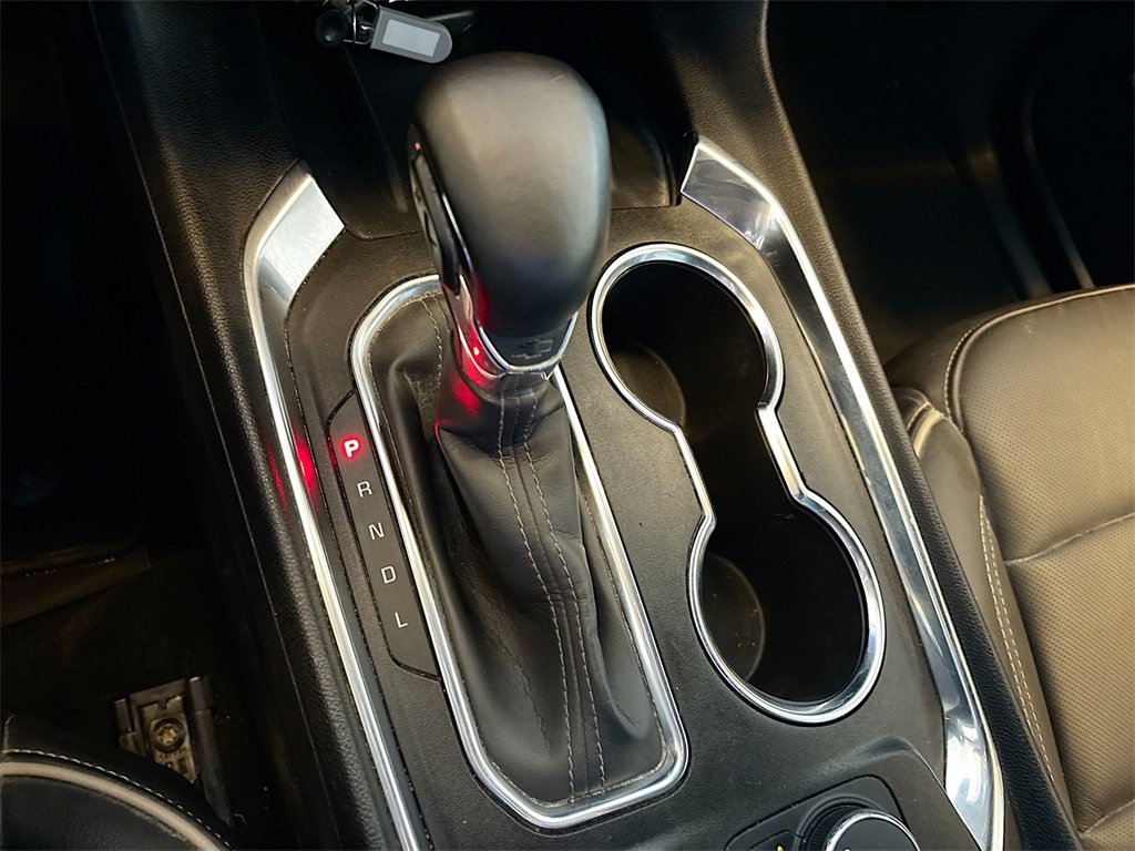 Used 2023 Chevrolet Traverse Premier w/ Redline Edition image 17